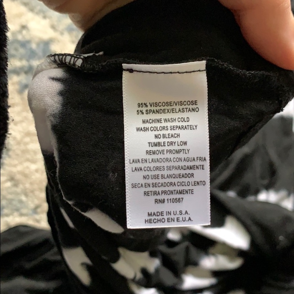 Vintage Havana- Black /White Pullover- Small - Picture 6 of 6